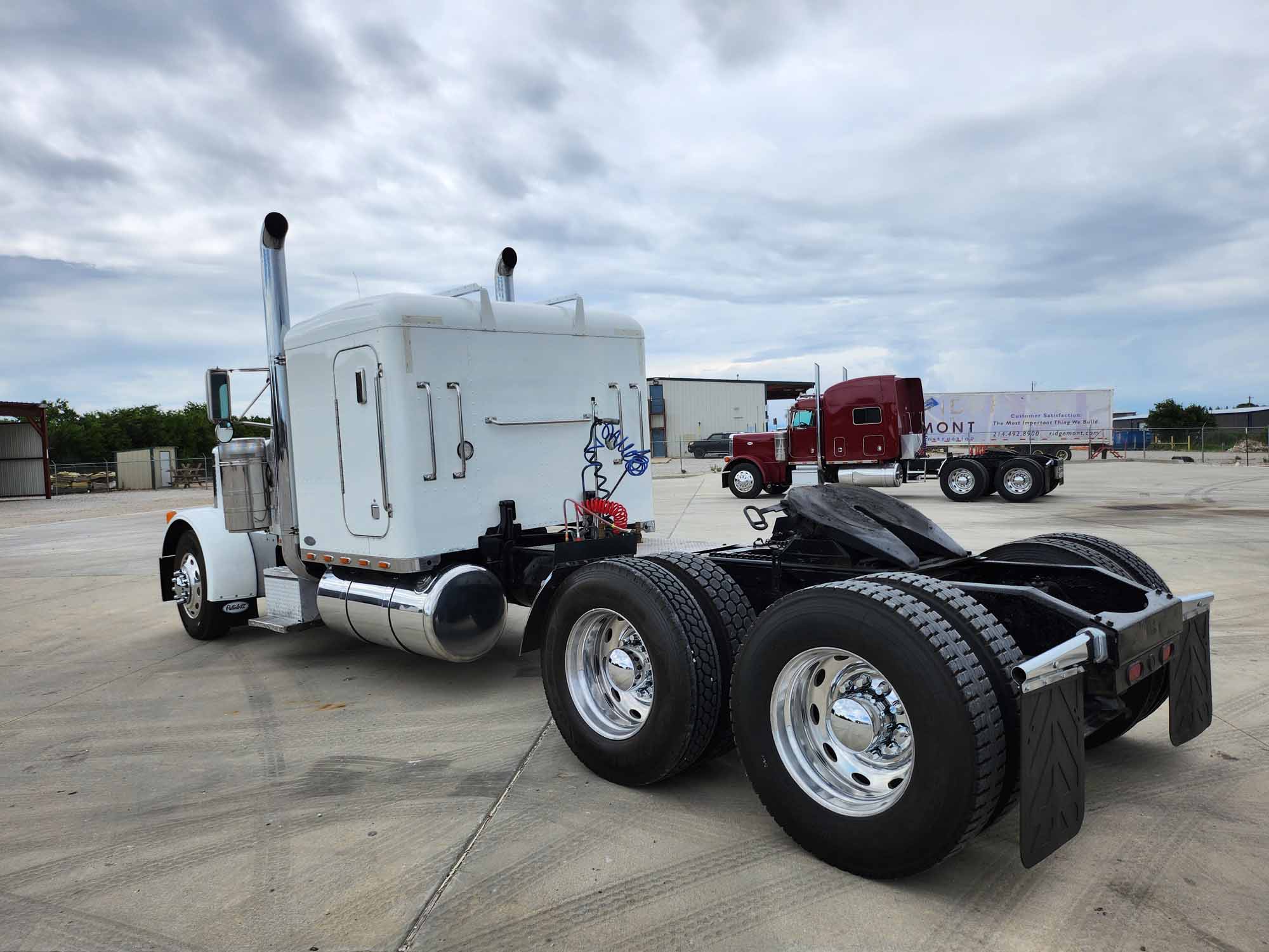 1999 PETERBILT 379EXHD 464013 Ohio Truck Sales